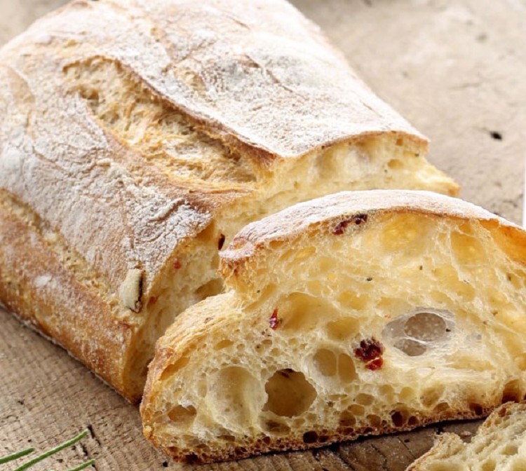 Paprika-uienbroodmeel